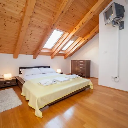 With Great Sea Views And Pool Cavtat