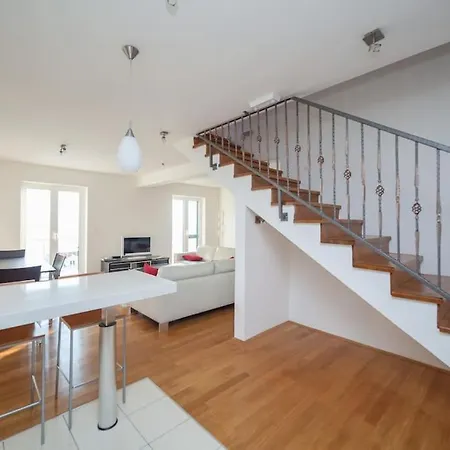 Διαμέρισμα With Great Sea Views And Pool
