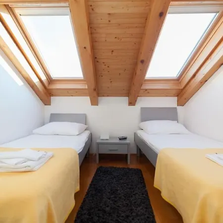With Great Sea Views And Pool * Cavtat
