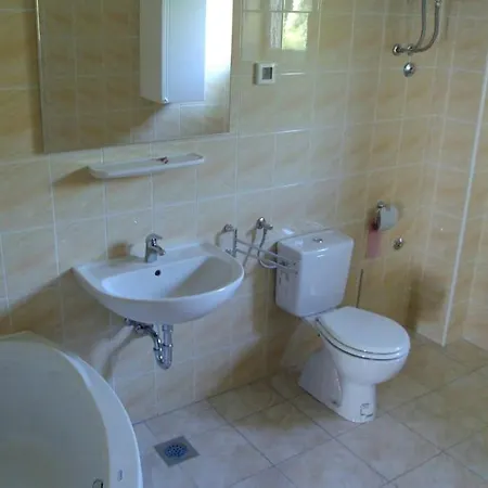 Διαμέρισμα With Great Sea Views And Pool Cavtat
