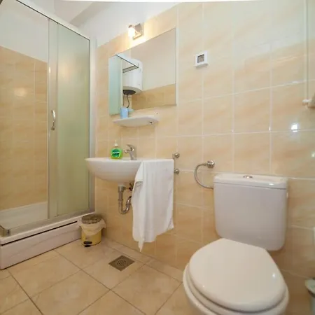 With Great Sea Views And Pool *
